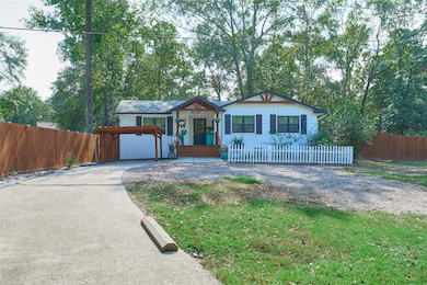 1206 Freedonia St, Montgomery, TX 77316 - photo 2