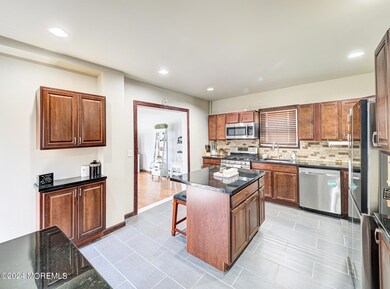 872 Upper Main St, South Amboy, NJ 08879 - photo 4