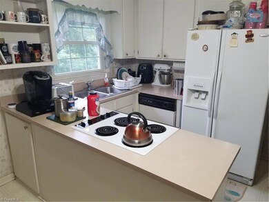 1633 Timberlane, Asheboro, NC 27205 - photo 5