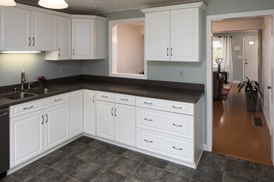 32 Fox Meadow Rd unit E, Leominster, MA 01453 - photo 4