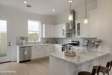 12-web-or-mls-1510 Kaliste Saloom Rd-12