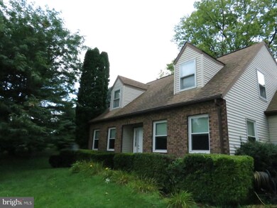 625 Dellinger Rd, Mount Wolf, PA 17347 - photo 2