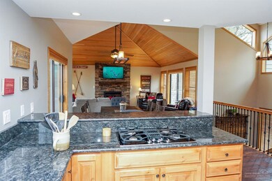 57981 Tokatee Ln, Sunriver, OR 97707 - photo 5