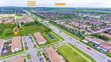 11779 SW 247th Terrace unit 11779, Princeton, FL 33032 - photo 3