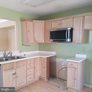 1731 Stourbridge Ct, Bowie, MD 20721 - photo 4