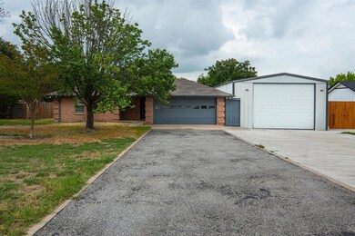 1504 Azle Hwy, Weatherford, TX 76085 - photo 3
