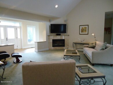 #05 living room