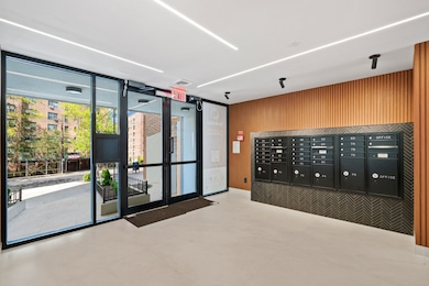 unlisted-address, Jackson Heights, NY 11372 - photo 4