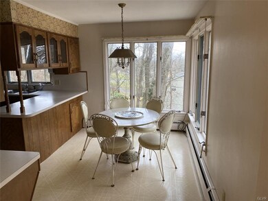 340 Dogwood Terrace, Easton, PA 18040 - photo 5