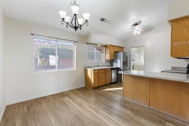 646 N 2450 E unit 17, Saint George, UT 84790 - photo 6