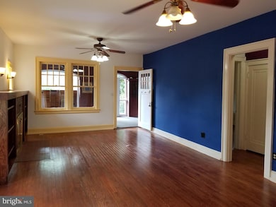 806 Maplewood Ave, Takoma Park, MD 20912 - photo 5