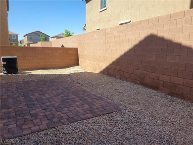 8055 Kings Guard St, Las Vegas, NV 89139 - photo 5