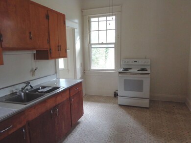 1715 Crabtree Falls Hwy kitchen