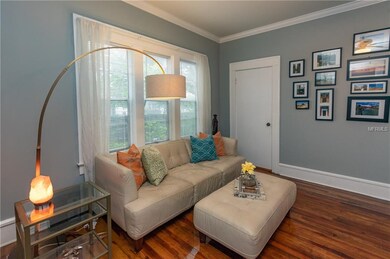 Cozy Den or TV room Full Bath through Door