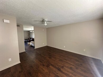 Open Floor Plan!