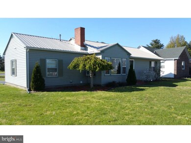 256 Delaware Ave, Harrington, DE 19952 - photo 2