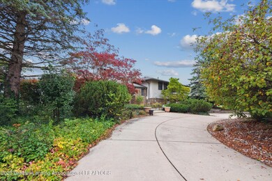 02-1414-Wellington-Rd-Lansing-MI-48910-W