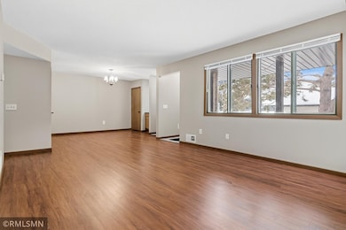 2451 Wimbledon Bay, Woodbury, MN 55125 - photo 6