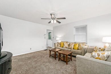 652 Roth Ave, Columbus, OH 43228 - photo 6