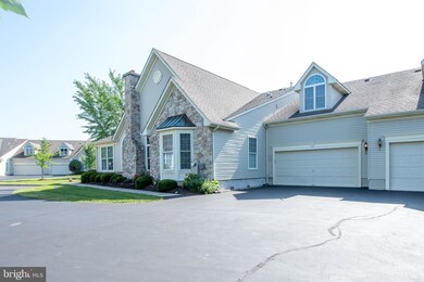 809 Persimmon Ln unit V125, Langhorne, PA 19047 - photo 4