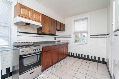 139 Chestnut Ave unit 3, Jersey City, NJ 07306 - photo 2