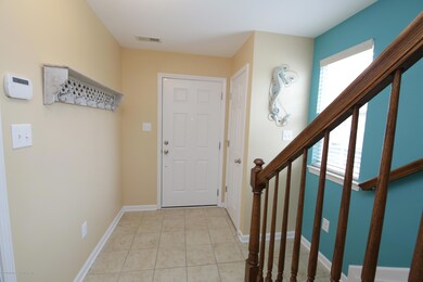 207 Chickadee Ct, Freehold, NJ 07728 - photo 5