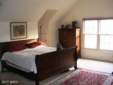 13534 Smallwood Ln, Chantilly, VA 20151 - photo 7