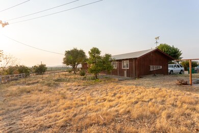 28536 Avenue 138, Porterville, CA 93257 - photo 2