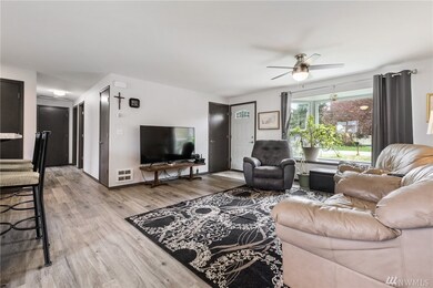 18232 SE 262nd Place, Covington, WA 98042 - photo 3