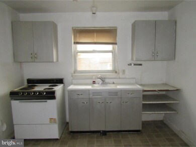 135 E Plumstead Ave, Lansdowne, PA 19050 - photo 4