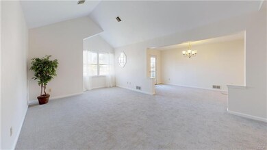 175 Lindfield Cir, Macungie, PA 18062 - photo 4