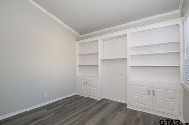 5829 Hollytree Dr, Tyler, TX 75703 - photo 7