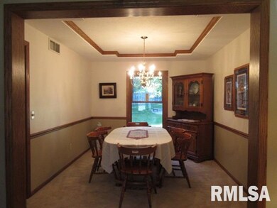 1716 E Rusholme St, Davenport, IA 52803 - photo 3