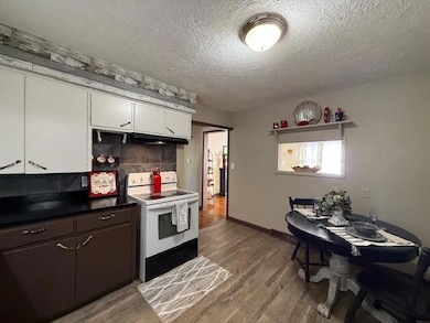 1403 E Lindberg St, Springfield, MO 65804 - photo 7