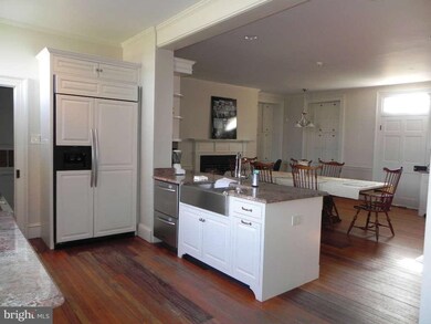 601 Bowieville Manor Ln, Upper Marlboro, MD 20774 - photo 5