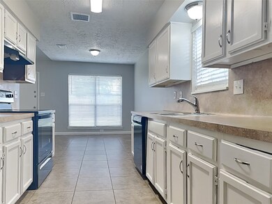 3518 Saratoga Dr, Houston, TX 77088 - photo 6