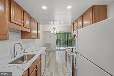 2245 Castle Rock Square unit 22C, Reston, VA 20191 - photo 2