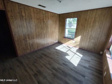 5031 Community Ave, Moss Point, MS 39563 - photo 4