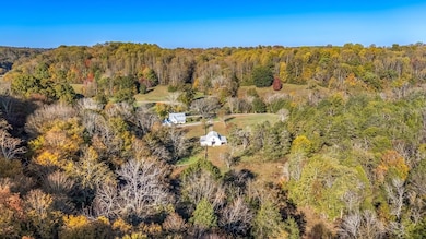 4923 Blue Creek Rd, Lynnville, TN 38472 - photo 2