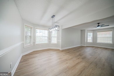 9361 Sweetbriar Cir, Jonesboro, GA 30236 - photo 4