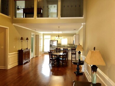 OPEN FLOORPLAN!