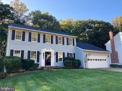 5901 Oakland Park Dr, Burke, VA 22015 - photo 2