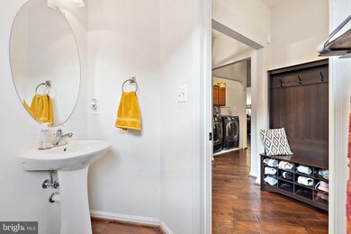 17458 Lethridge Cir, Round Hill, VA 20141 - photo 4