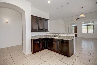 6 Kitchen-i
