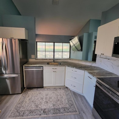 4 Via de Casas Sur unit 201, Boynton Beach, FL 33426 - photo 2