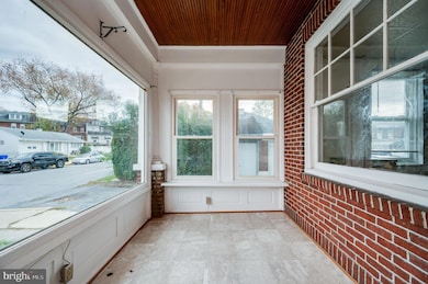 2308 Hoffer Ave, Reading, PA 19605 - photo 5