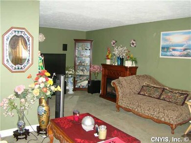 Living Room With Gas Fireplace