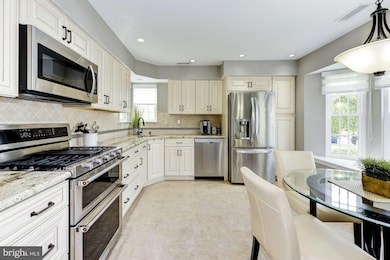 603 Cascade Dr S, Mount Laurel, NJ 08054 - photo 4