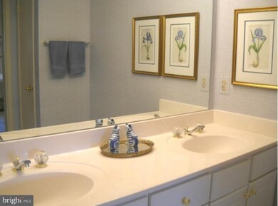 11500 Fairway Dr unit 203, Reston, VA 20190 - photo 2