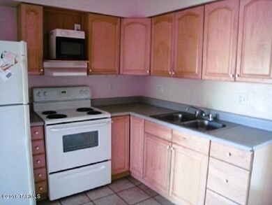 352 E Laguna St, Tucson, AZ 85705 - photo 4
